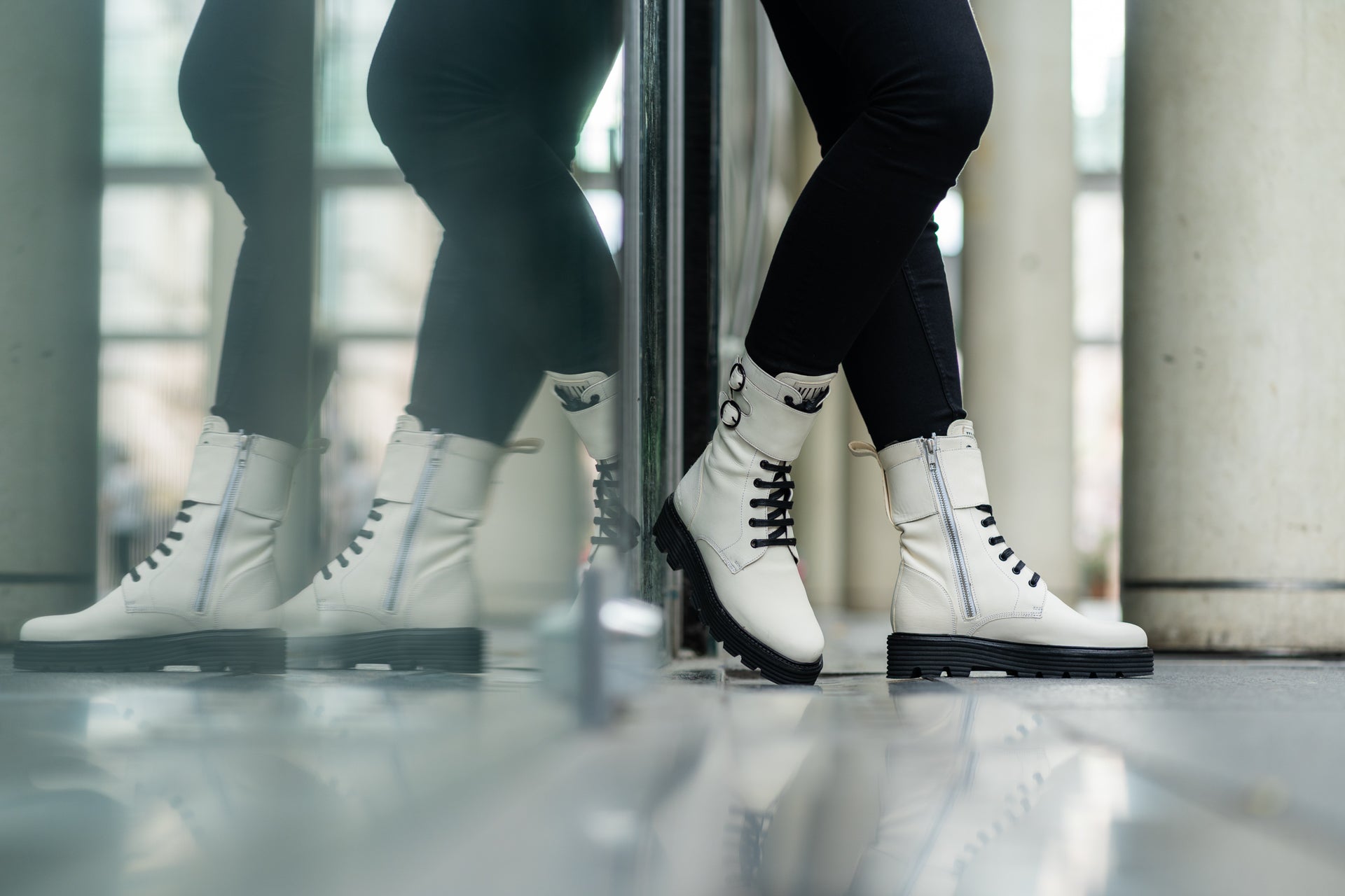 Bottines fourrées pour femme : comment les porter avec style ?